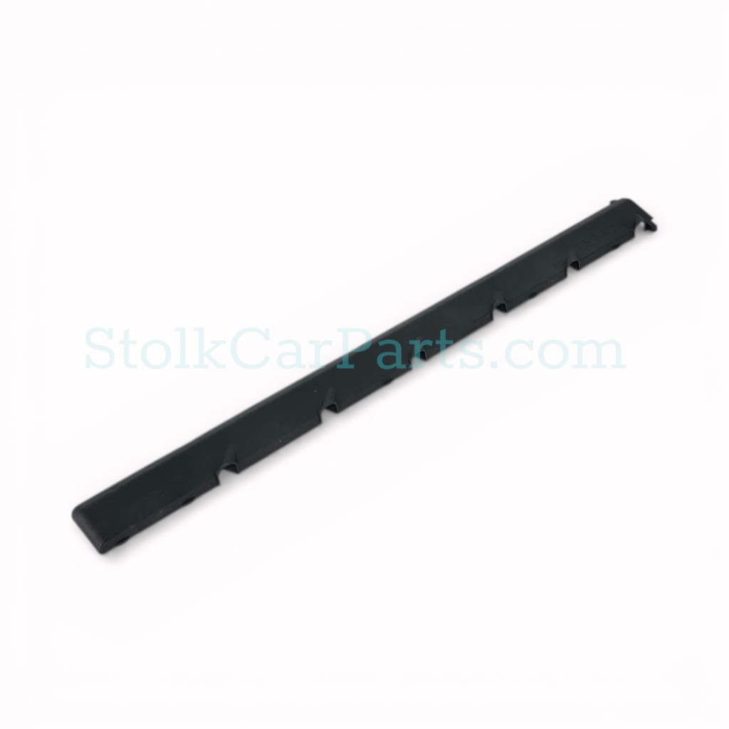 MB-1031590440-ZND-NB Conducto de cable de bujía, parte superior M 103